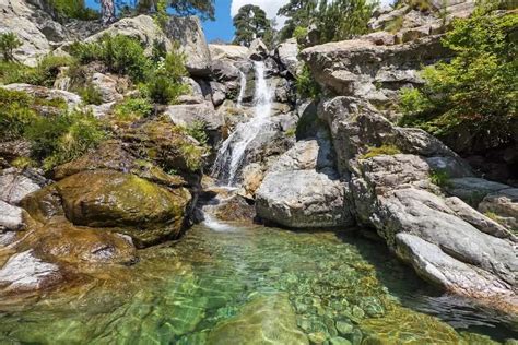 piscines en corse.